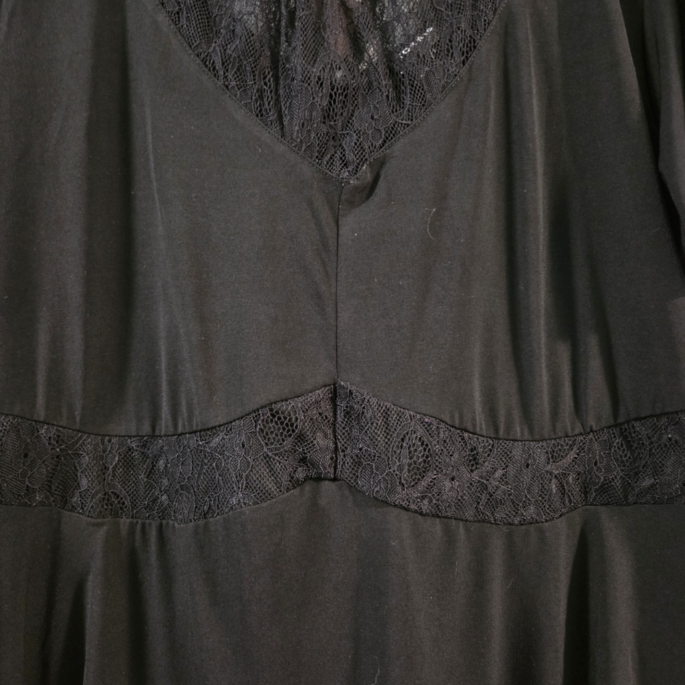 EUC Torrid Studio Knit Crew Neck Lace Inset Short Sleeve Peplum Top- Size 2x - Picture 6 of 11